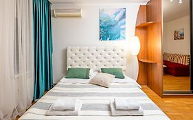 Just Another Comfy Apartment On The Main Squere. 2 Bedrooms, Own Heating, Ac