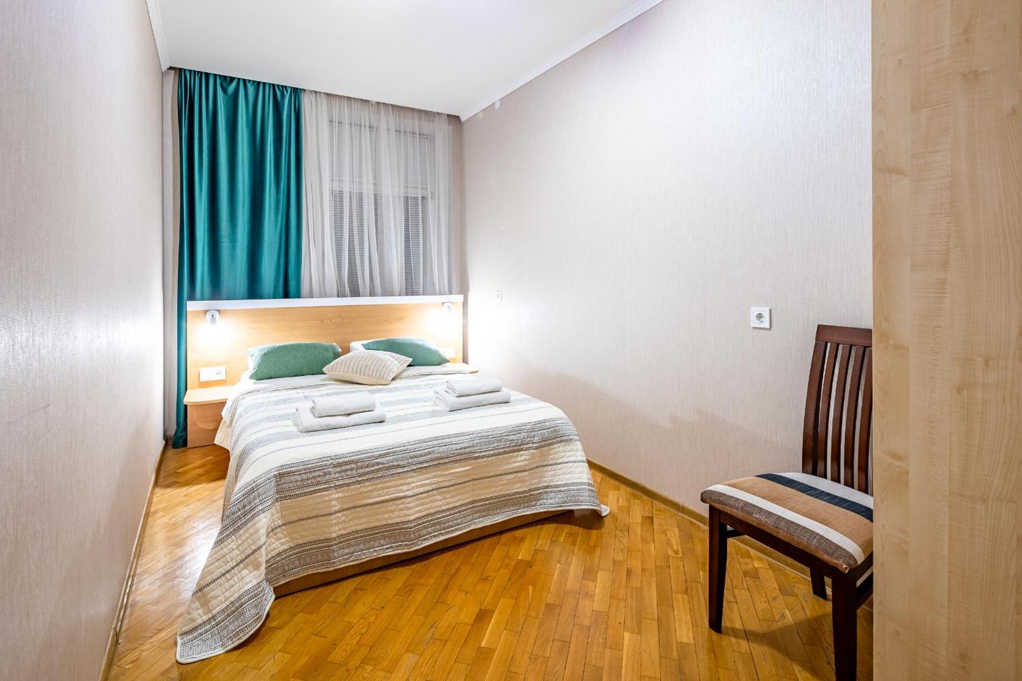 Just Another Comfy Apartment On The Main Squere. 2 Bedrooms, Own Heating, Ac Львів Екстер'єр фото