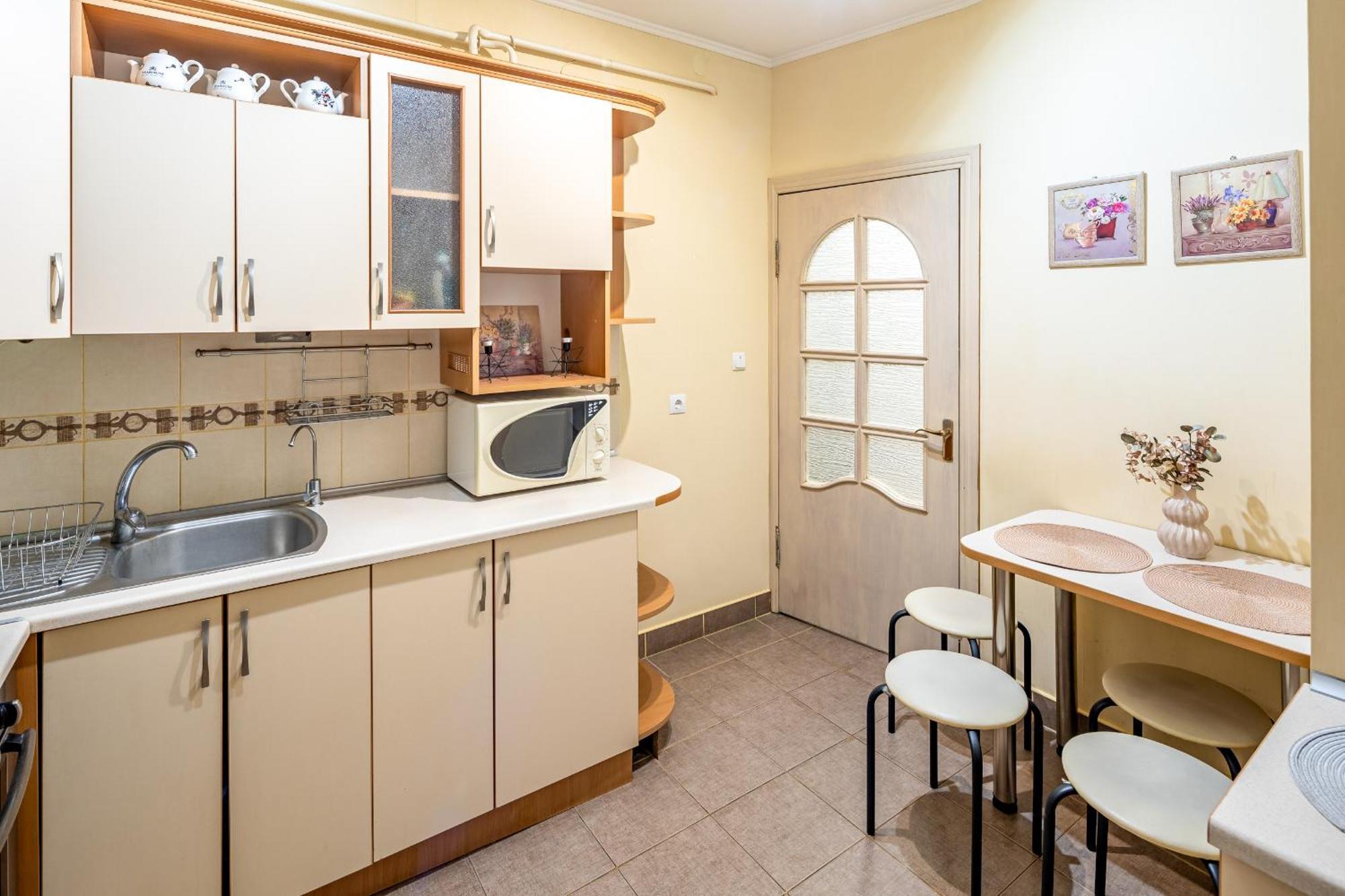 Just Another Comfy Apartment On The Main Squere. 2 Bedrooms, Own Heating, Ac Львів Екстер'єр фото
